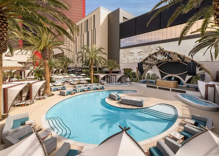 Crockfords Las Vegas, Lxr s & s At s World